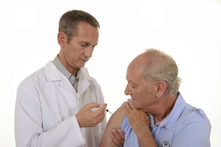 Les seniors doivent se faire vacciner contre la grippe