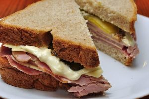 Evitez de manger des sandwiches à l'heure du déjeuner !