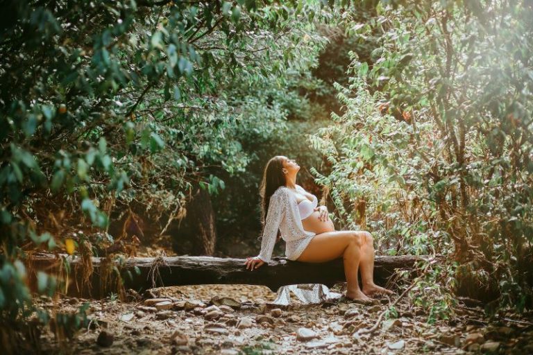 les femmes enceintes doivent se protéger en été