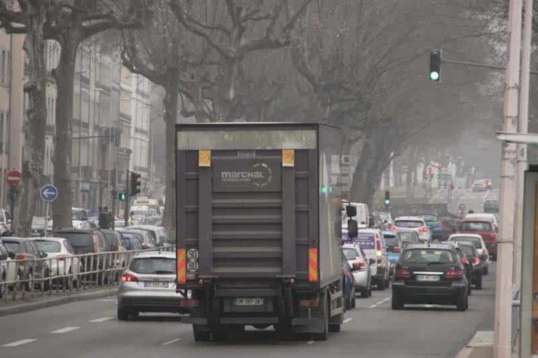 Les quais du Rhône, à Lyon, en période de pollution