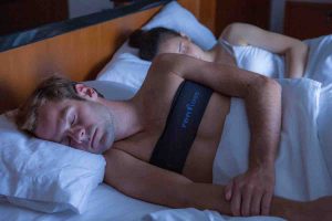 Dans le dos, une boule empêche de se retourner le dormeur la nuit