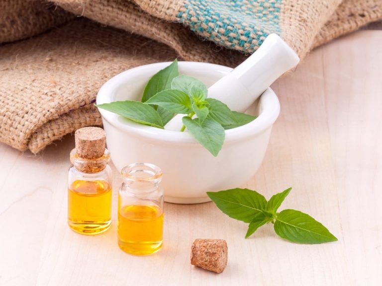 aromatherapie_huiles_essentielles_ra sante