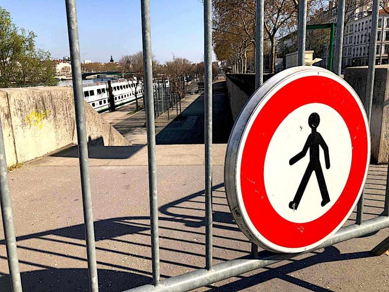 lyon-coronavirus-berges-rhone-fermées
