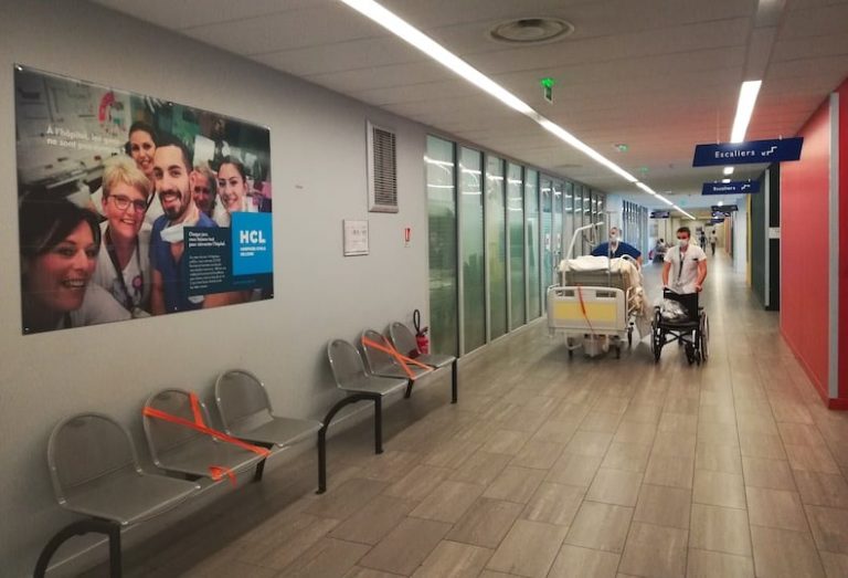 Hôpital de la Croix-Rousse en alerte Covid-19