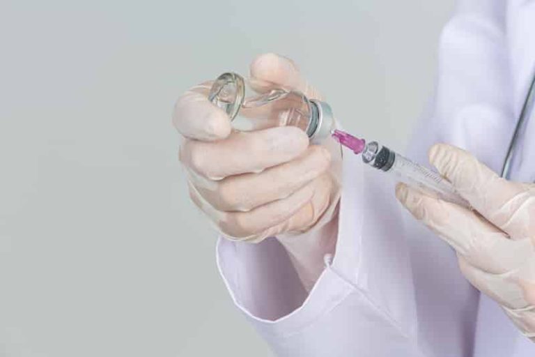 La campagne de vaccination a débuté en Isère.