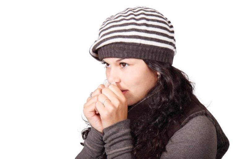 Les symptômes de la maladie de Raynaud.