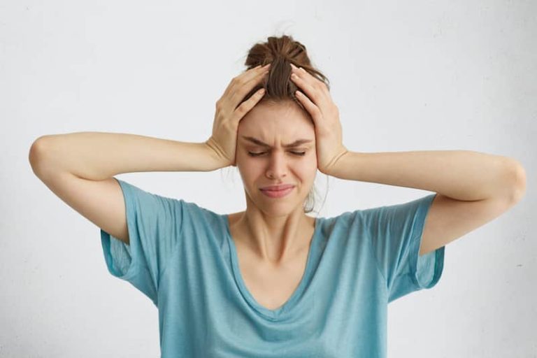 migraine maux de tete cephalee nausees maladie migraineuse
