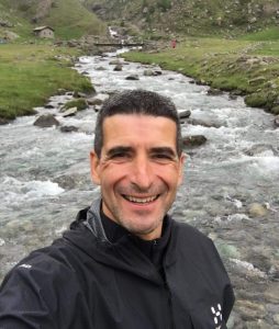 Bruno Laurent est coach en marche nordique à Lyon.