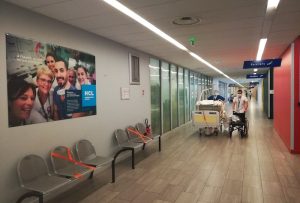 Le personnel de l'hôpital de la Croix-Rousse, lors de la deuxièe vague de Covid-19 à Lyon.