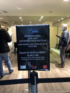 Vaccination affiche ouverture centre vaccination Covid