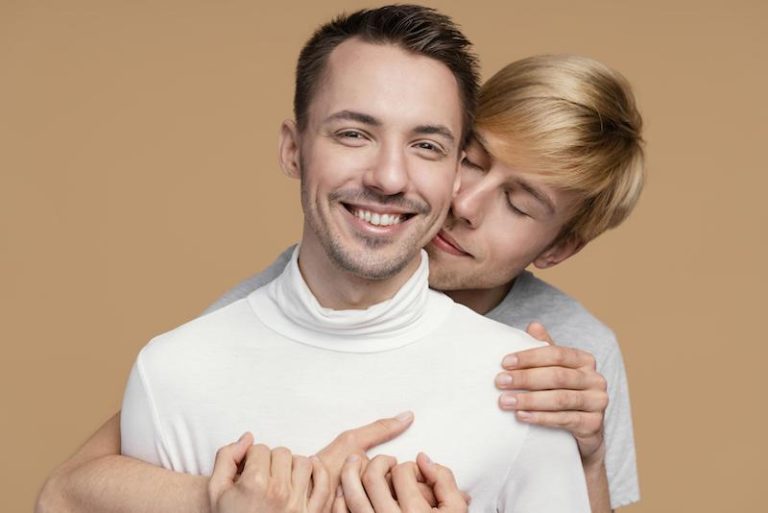 couple homosexuels VIH sida depistage