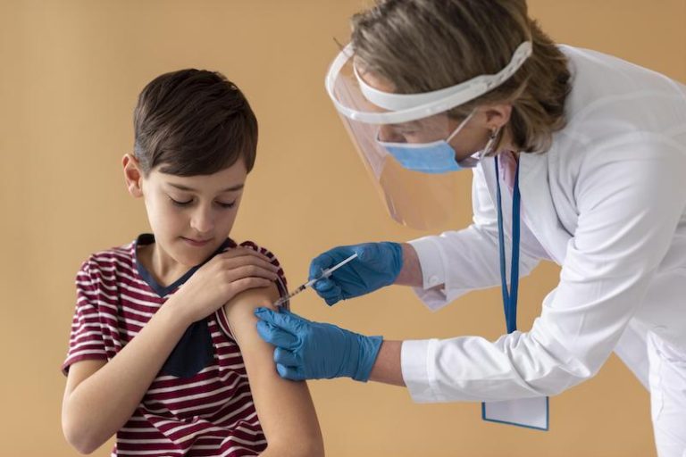 vaccination vaccin Covid-19 coronavirus