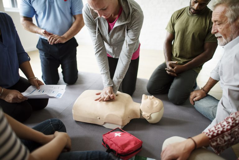 secours-secourisme-gestes-sauvent-urgences-