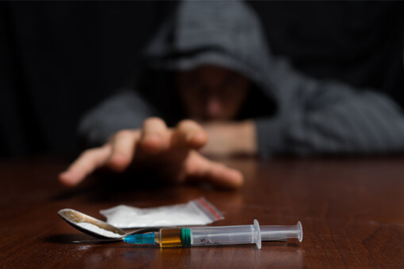 Le Chemsex rime avec addiction à la drogue. Il s'agait du danger principal.