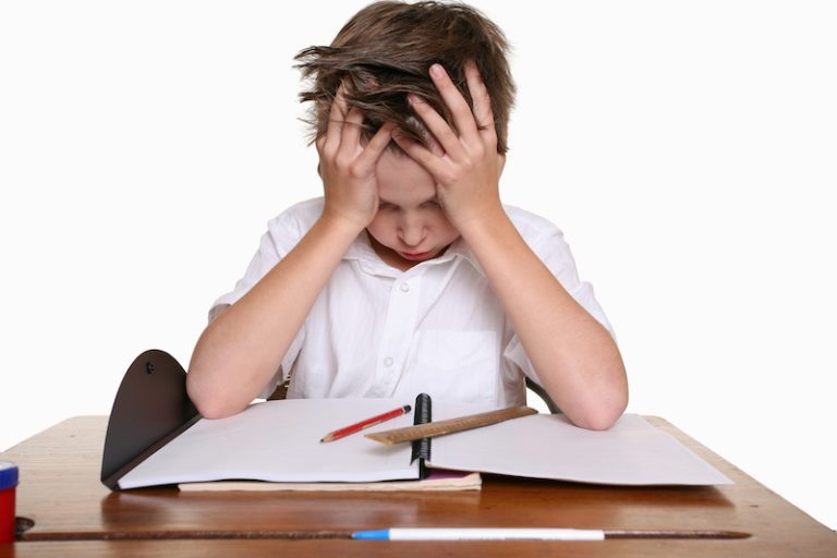 Les difficultés aux devoirs cachent parfois un véritable trouble de l'apprentissage.