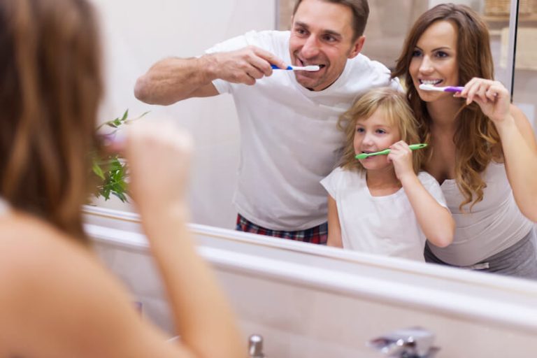 Il est important de consulter le dentiste au moins une fois par an, pour prendre soin de ses dents.