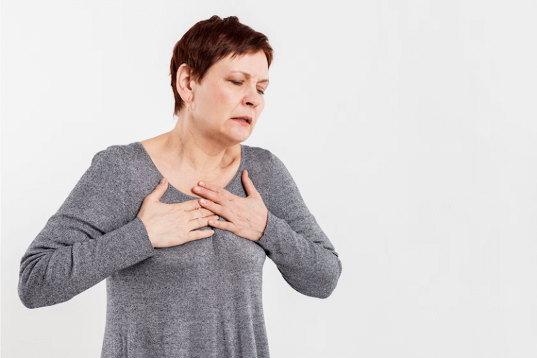 Une femme victime d'un infarctus.