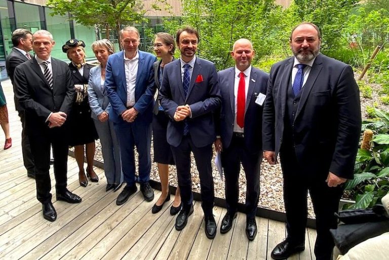 Inauguration du nouveau siège du Coirc, à Lyon Gerland, par le ministre de la santé François Braun le 12 mai 2023.