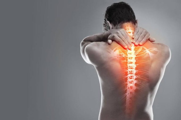 La chiropraxie est une médecine particulièrement centrée sur la colonne vertébrale.
