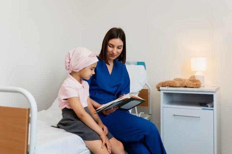 Un petit patient atteint d'un cancer