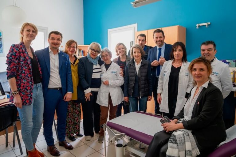 Inauguration du cabinet médical de Saint Marcel d'Ardèche, où officient les médecins salariés par la Région Auvergne-Rhône-Alpes.