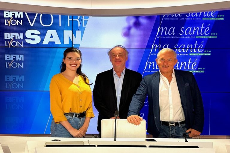 Lauriane Pelao, Bruno Lina, Pascal auclair sur le plateau de Votre Santé.