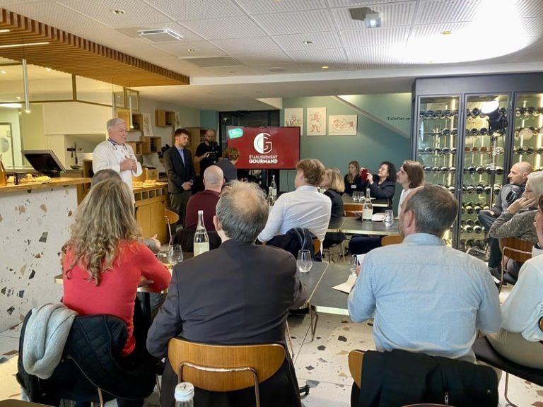 Christian Têtedoie pendant la présentation du projet Etablissement Gourmand.