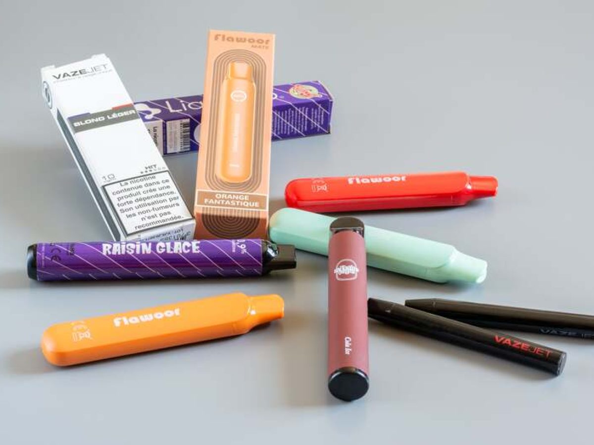 elfbar nachfüll pod läuft aus Puffs : pourquoi la France dit stop aux cigarettes électroniques jetables ?