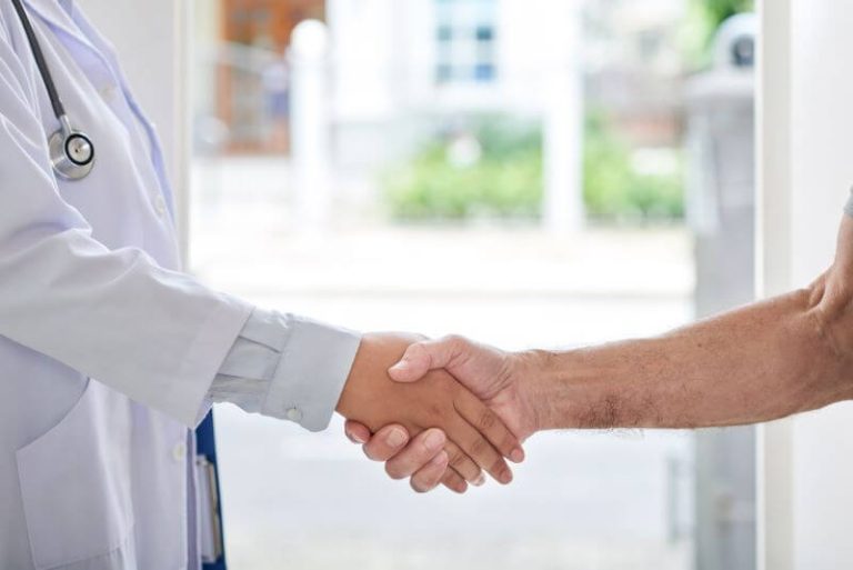 la mise en collaboration des professionnels de santé et l