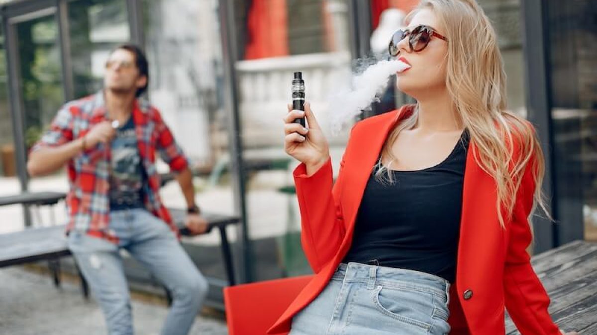 Cigarette électronique : des études révèlent ses dangers réels