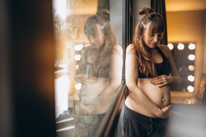 femme enceinte diabète gestationnel peur ma sante risque tdah autisme Une femme enceinte inquiète de son diabète gestationnel.