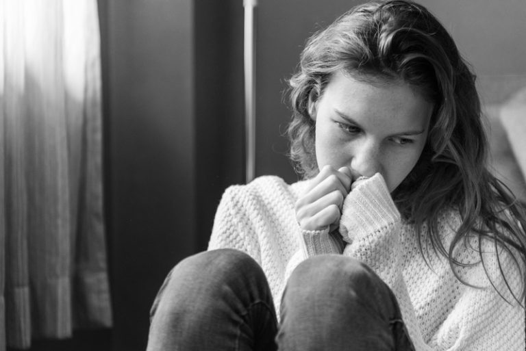 Une femme qui s’est aperçue, à travers ses propres mots, qu’elle traversait une phase de mal-être psychologique.