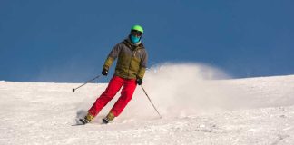 Articulations : pourquoi le ski fait-il autant souffrir les genoux ? Un skieur de retour sur les pistes après une opération des ligaments croisés suite à une chute.
