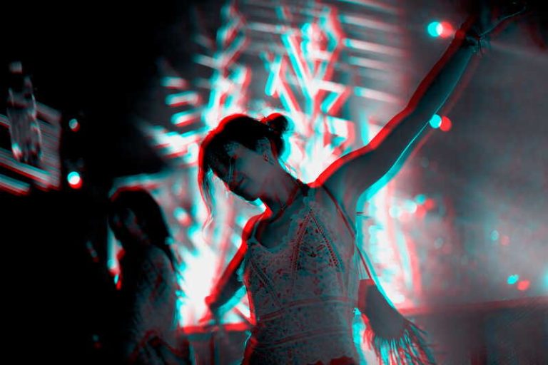 Une jeune fille a consommé une grande quantité de poppers, mélangée à de l’alcool, sans en connaître les risques.