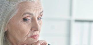 Hausse des cas de maladie d’Alzheimer : « la France doit répondre à cet enjeu majeur » Une femme présentant les symptômes de la maladie d'Alzheimer.