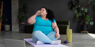 Épidémie d’obésité : enfin un accompagnement pour cette maladie chronique ? Une femme en situation d’obésité bénéficiant du nouveau parcours de soins coordonné renforcé et remboursé.