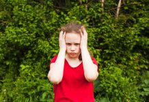 Gilles de la Tourette : un syndrome bien plus fréquent qu’on ne le pensait Une jeune fille qui souffre du syndrome de Gilles de la Tourette sans le savoir.