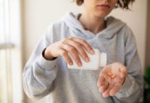 Drogues : de plus en plus d’étudiants se dopent à la Ritaline pour réussir leurs examens Une jeune étudiante qui prend de la Ritaline pour réussir ses examens.