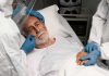 Un homme en fin de vie bénéficiant de soins palliatifs.