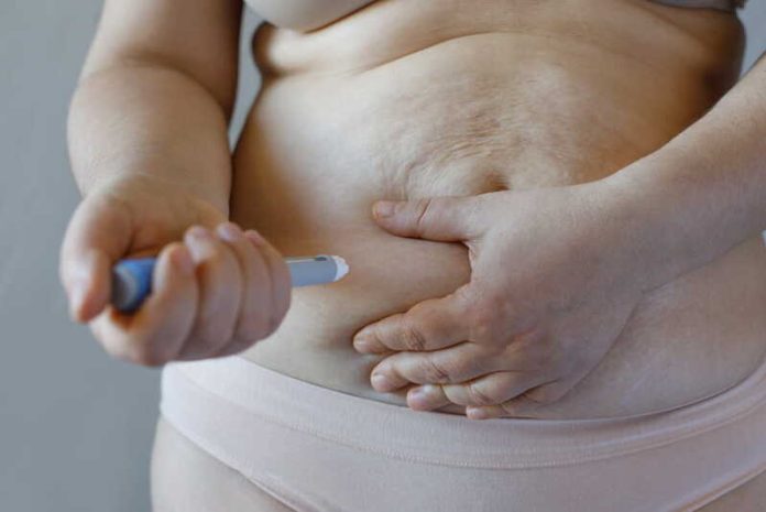 Sécurité sociale remboursement médicaments obésité Ma Santé Une femme souffrant d’obésité qui bénéficie du remboursement des nouveaux traitements Wegovy et Mounjaro par la Sécurité sociale.