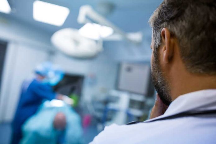 Cancers du péritoine la méthode lyonnaise fait école dans le monde entier Ma Santé Un médecin lyonnais ayant participé au développement d’une nouvelle méthode internationale de prise en charge des cancers du péritoine.