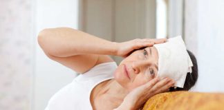 Canicule à 50 °C : jusqu’où le corps humain peut-il vraiment s’adapter ? Une femme éprouvée par des canicules qui se multiplient et gagnent en intensité.