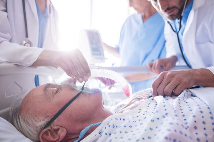 Canicule en Gironde trois personnes âgées décèdent, la chaleur déjà mise en cause Ma Santé Un homme âgé souffrant des fortes chaleurs liées à la canicule de juin.