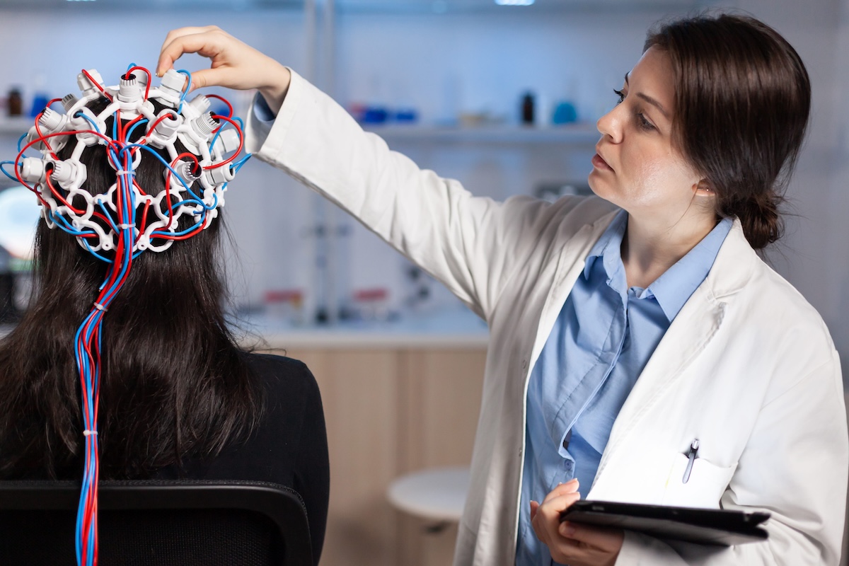 Une patiente sous dialyse souffre de troubles cognitifs liés à une maladie rénale.