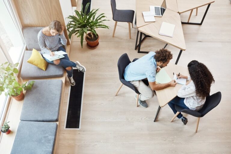 Espace de pause bien-être au travail.