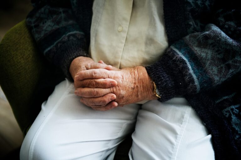 Un homme âgé de plus de 100 ans à la longévité exceptionnelle.