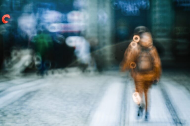 La vision d'un personne atteinte d'une névrite vestibulaire.
