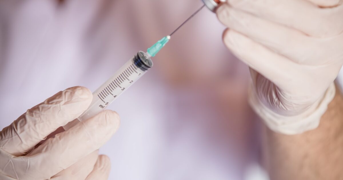 Cancer-les-vaccins-a-ARNm-franchissent-une-etape-decisive-Ma-Sante-1200x630.jpg