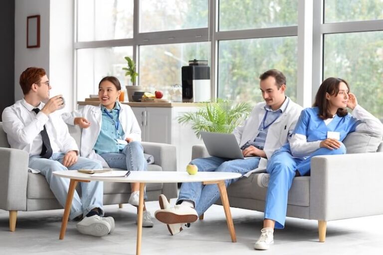 Des internes en médecine en Auvergne-Rhône-Alpes.