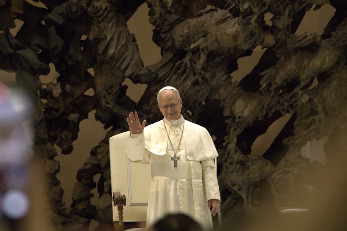 Le pape Léon XIV lors d'une audience avec les médias le 12 mai 2025.